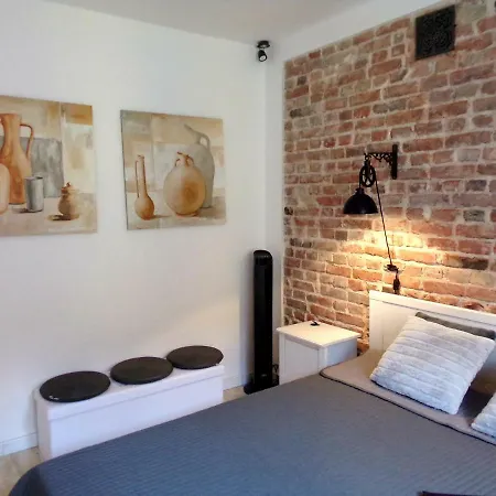 Spichlerz Ii Old Town *